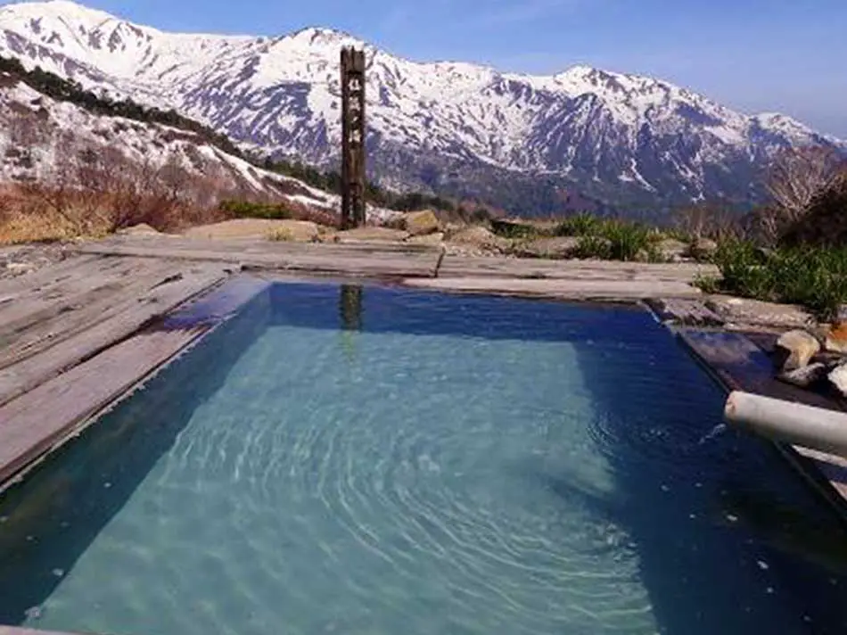 Renge Onsen Rotenburo (Niigata) - Best Mixed Gender Onsen