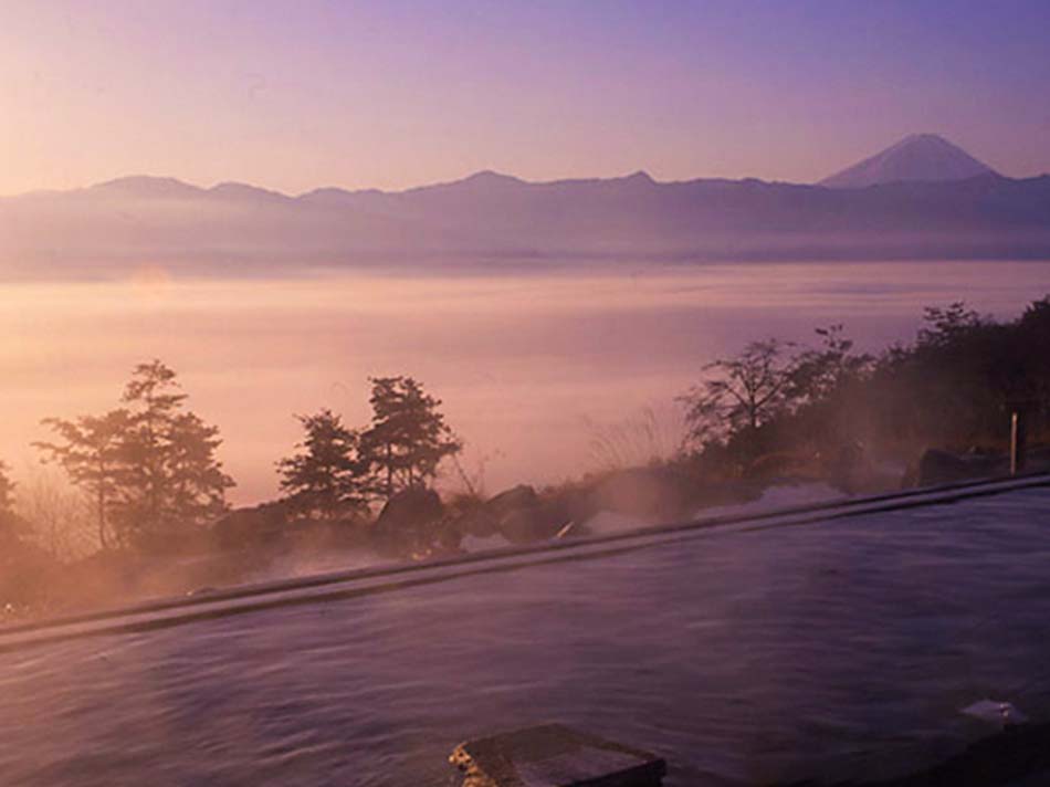 Hottarakashi Onsen (Near Tokyo) - Beautiful Mountain Onsen