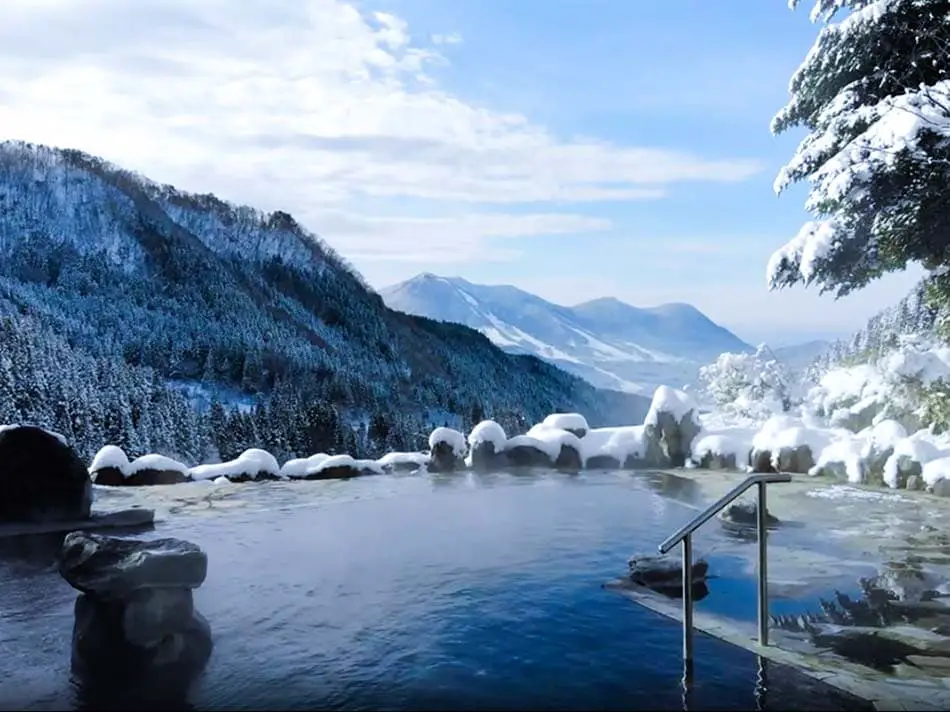 Maguse Onsen (Near Nagano) - Beautiful Mountain Onsen