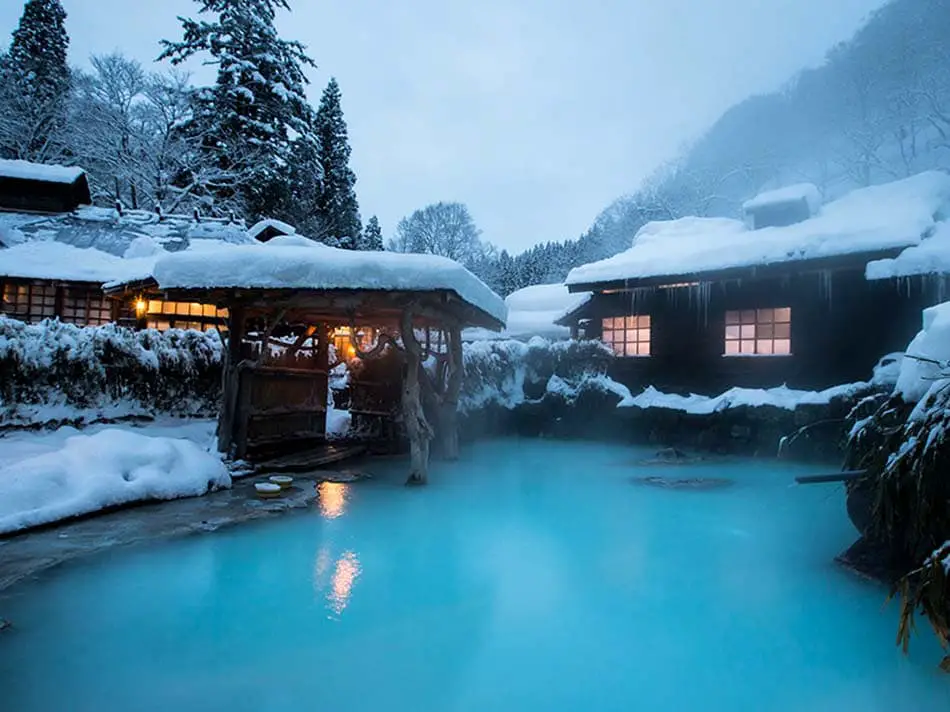 Tsurnoyu Onsen - Famous Mixed Gender Onsen Northern Japan