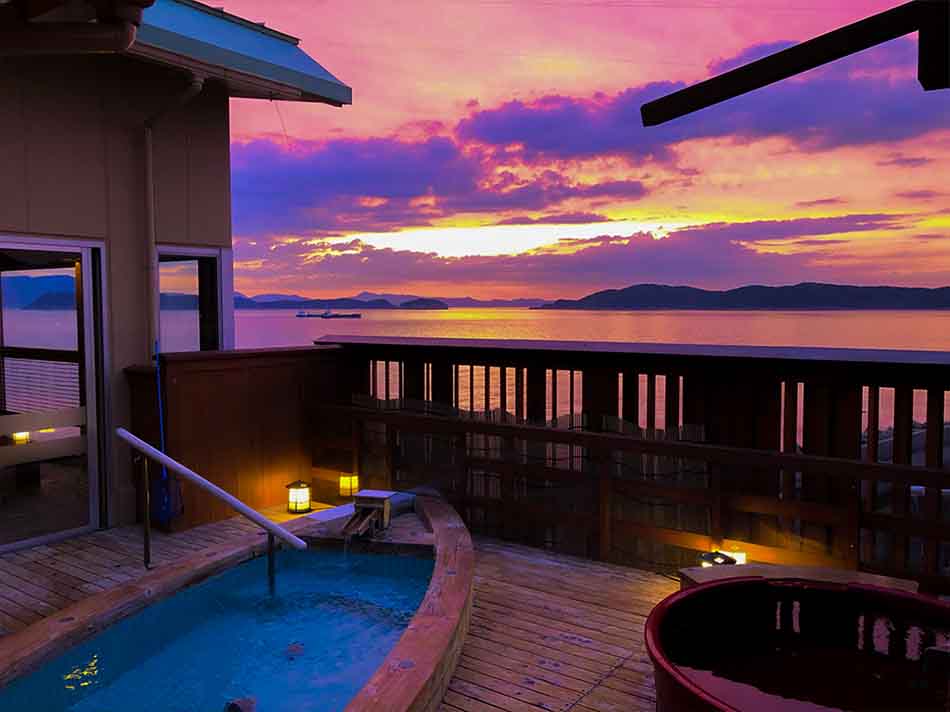 10 Beautiful Beach Onsen & Ocean View Hot Springs in Japan